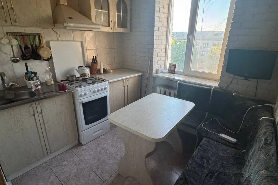 Продаётся 3-комнатная квартира, 56 м²