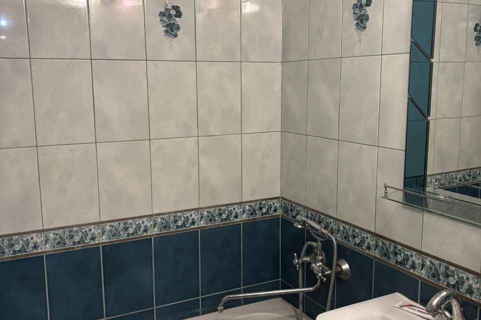 Продаётся 3-комнатная квартира, 61.5 м²