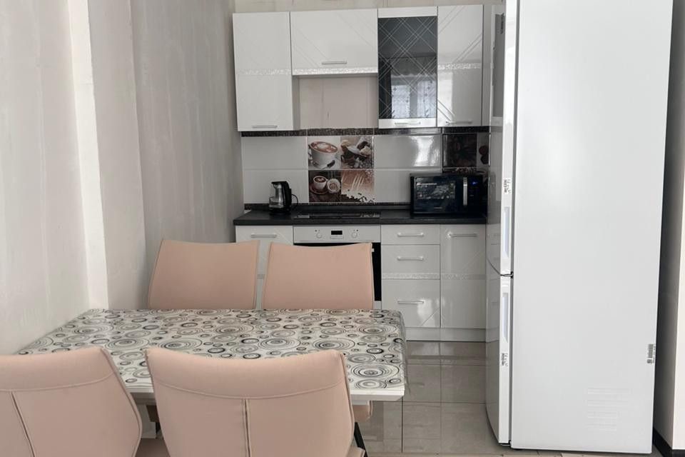 Сдаётся 1-комнатная квартира, 45 м²