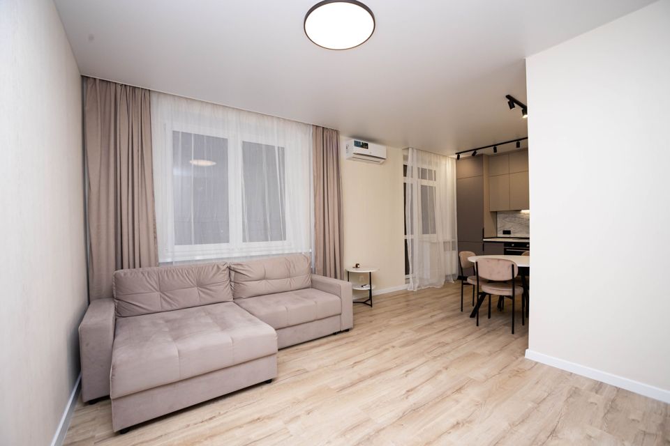 Продаётся 2-комнатная квартира, 74.4 м²