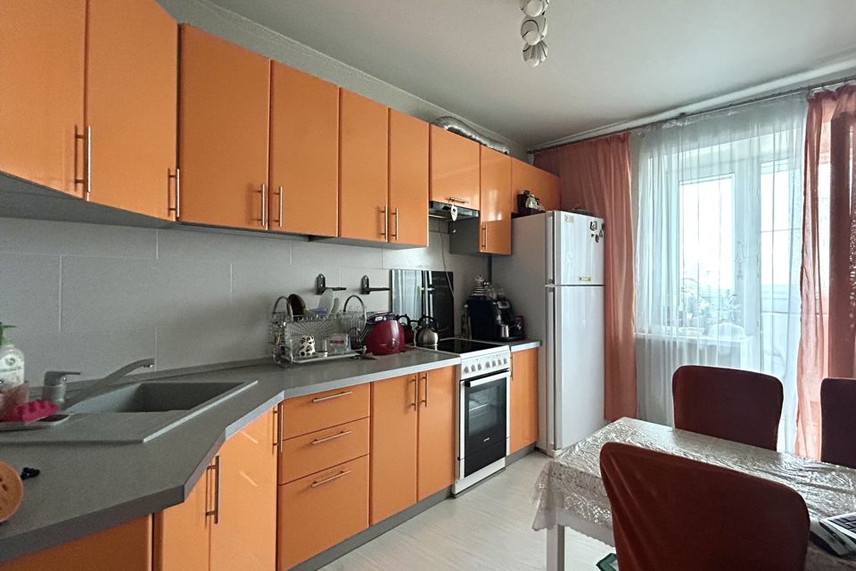 Продаётся 1-комнатная квартира, 38 м²
