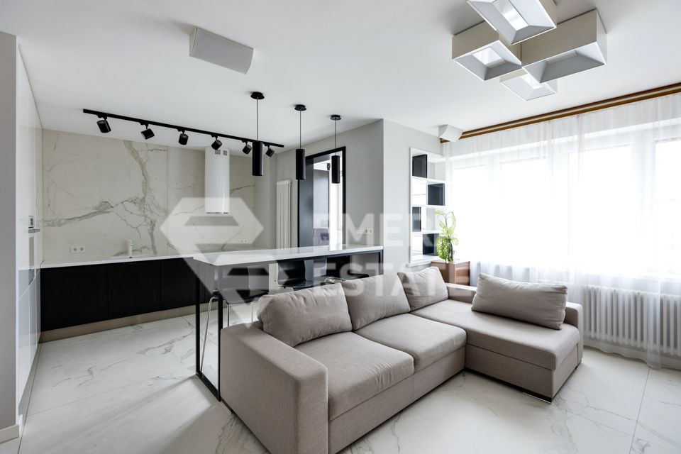 Продаётся 2-комнатная квартира, 68.9 м²
