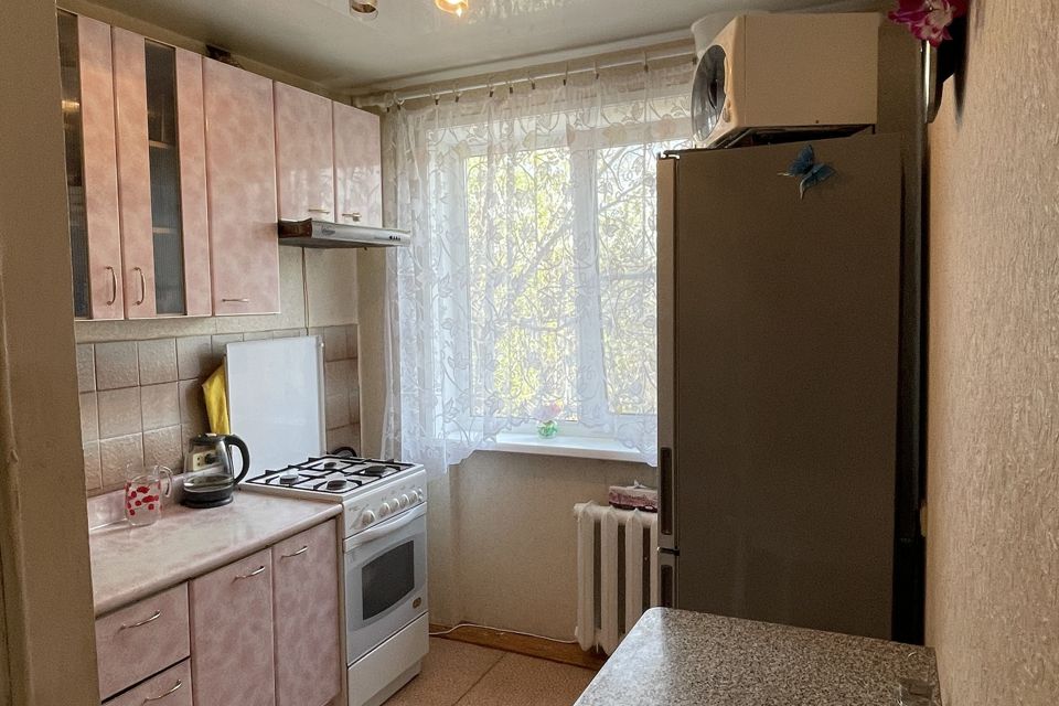 Продаётся 3-комнатная квартира, 48.1 м²