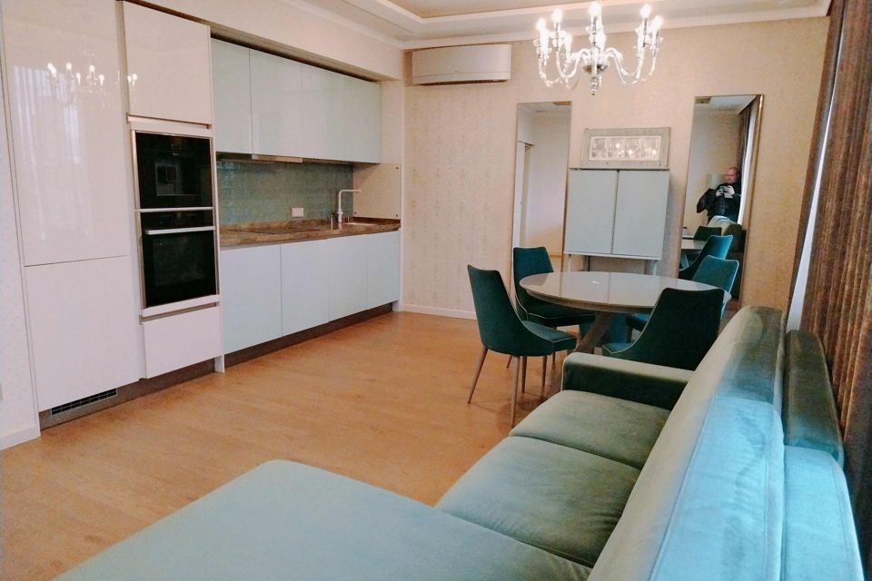 Продаётся 2-комнатная квартира, 60 м²