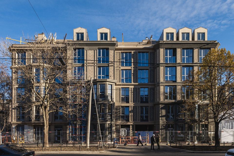 Продаётся 1-комнатная квартира, 73 м²