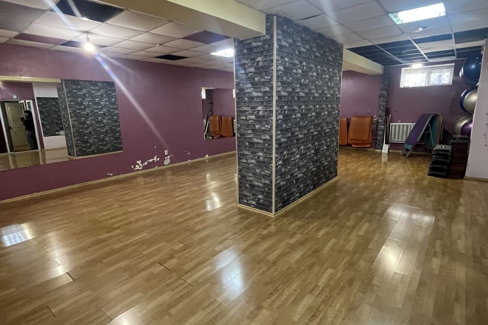 Продаётся помещение своб. назначения, 460 м²