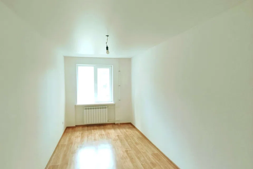 Продаётся 3-комнатная квартира, 57.8 м²