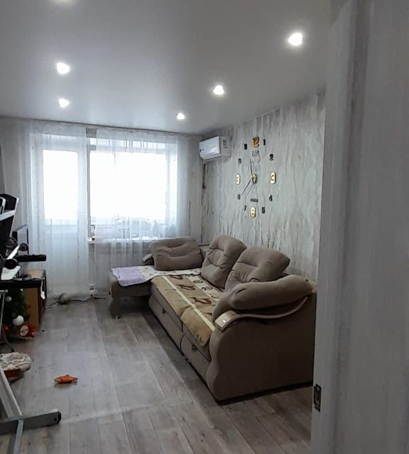 Продаётся 3-комнатная квартира, 49.9 м²