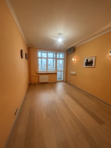 Продаётся 4-комнатная квартира, 109.2 м²