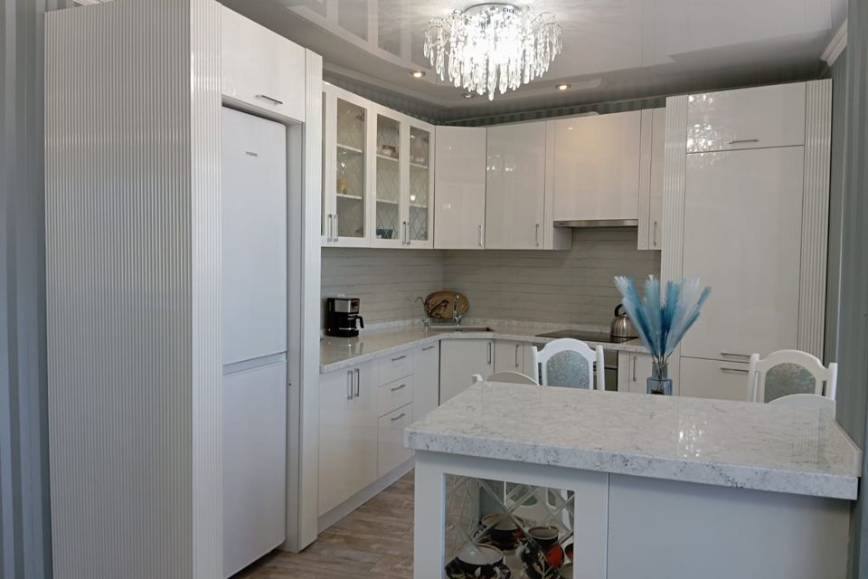 Продаётся 3-комнатная квартира, 95 м²