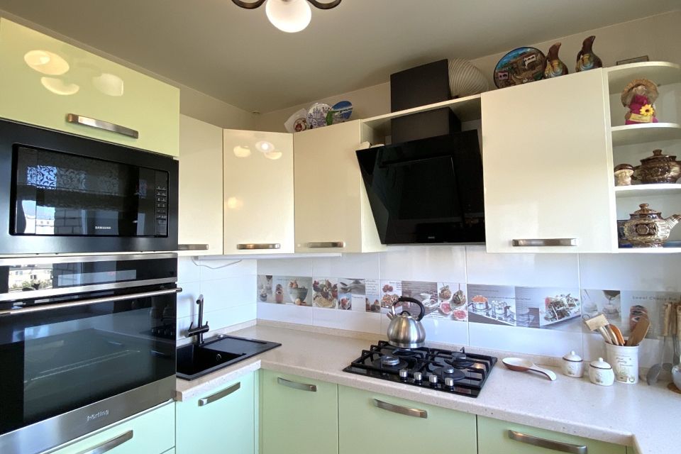 Продаётся 3-комнатная квартира, 58.6 м²