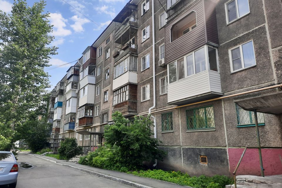 Продаётся 2-комнатная квартира, 42.8 м²