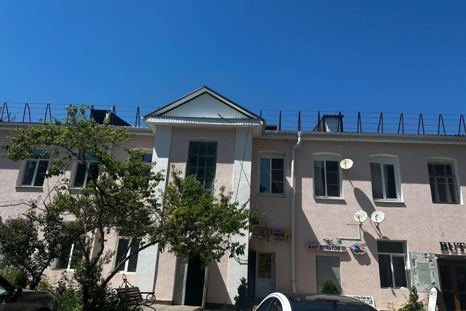 Продаётся 4-комнатная квартира, 114.5 м²