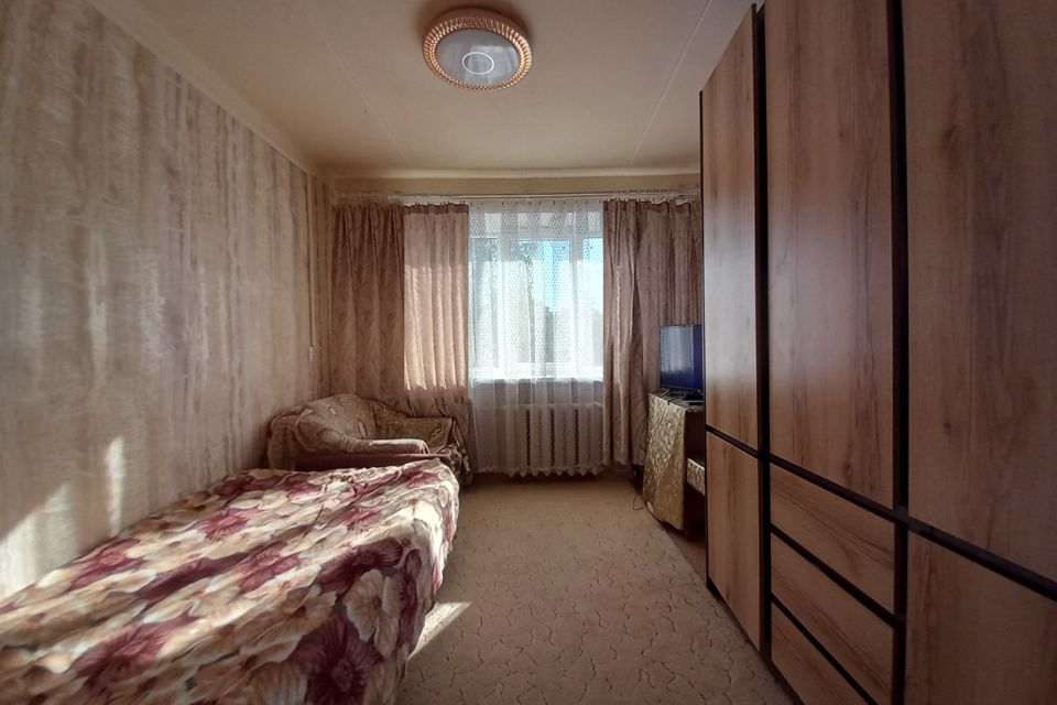 Продаётся комната в 5-комн. квартире, 12.1 м²