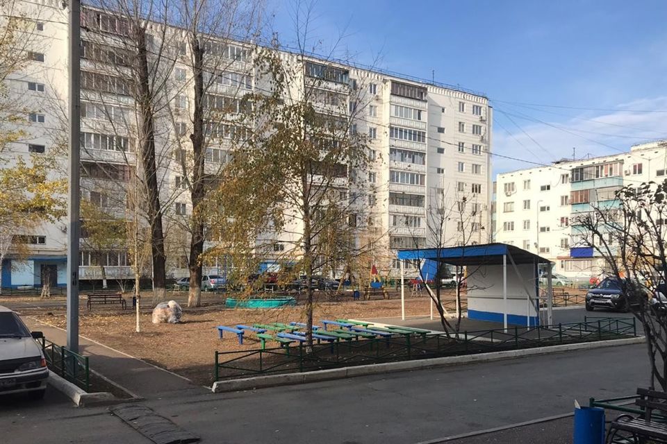 Продаётся 4-комнатная квартира, 72 м²