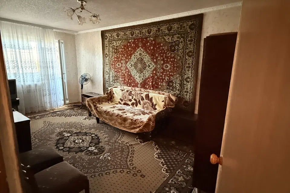 Продаётся 3-комнатная квартира, 61.7 м²