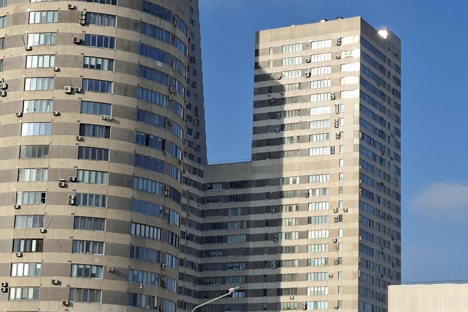 Продаётся 2-комнатная квартира, 76 м²