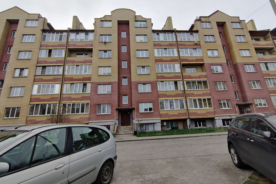 Продаётся 1-комнатная квартира, 37.3 м²