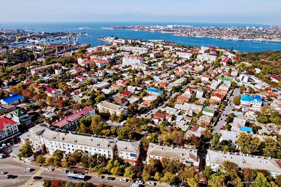 Продаётся 3-комнатная квартира, 65 м²
