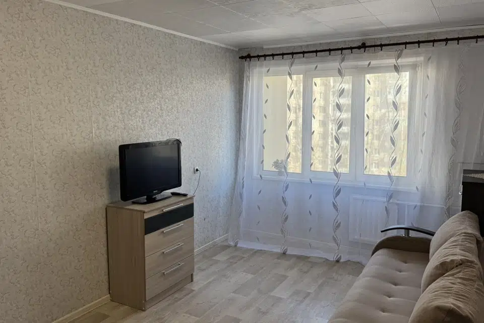 Продаётся 3-комнатная квартира, 67.8 м²