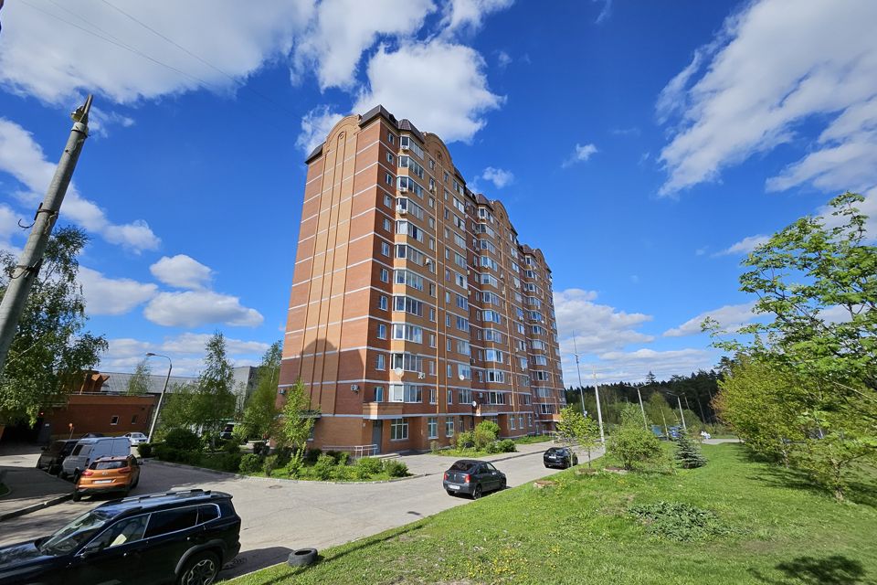 Продаётся 2-комнатная квартира, 62 м²