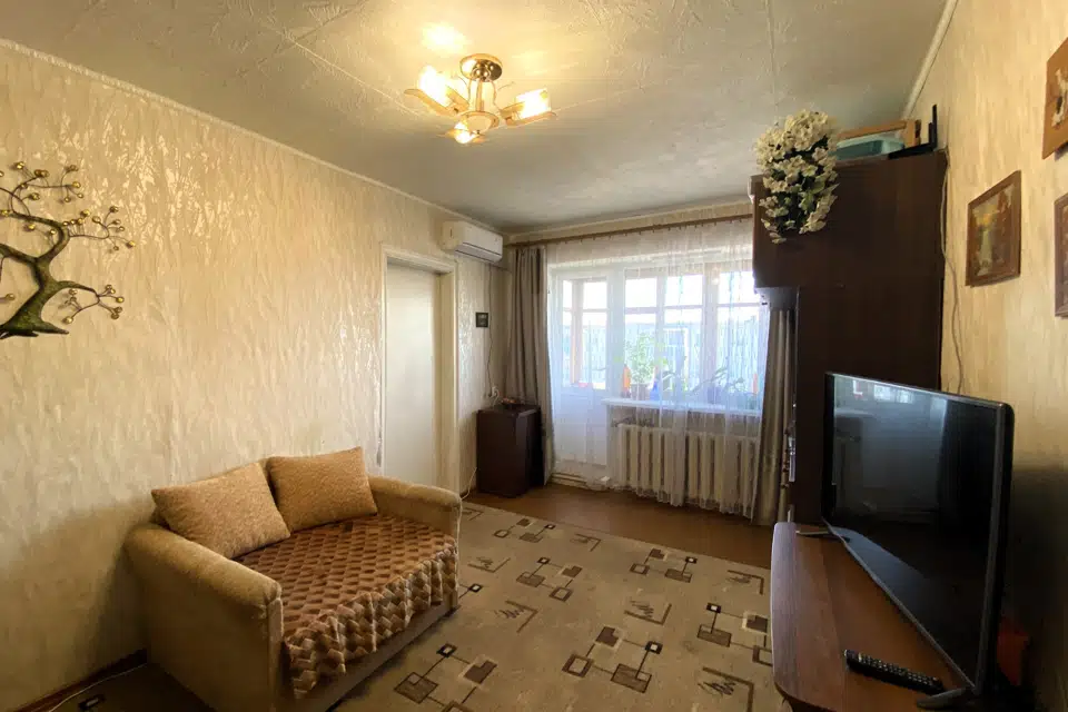 Продаётся 2-комнатная квартира, 41.8 м²