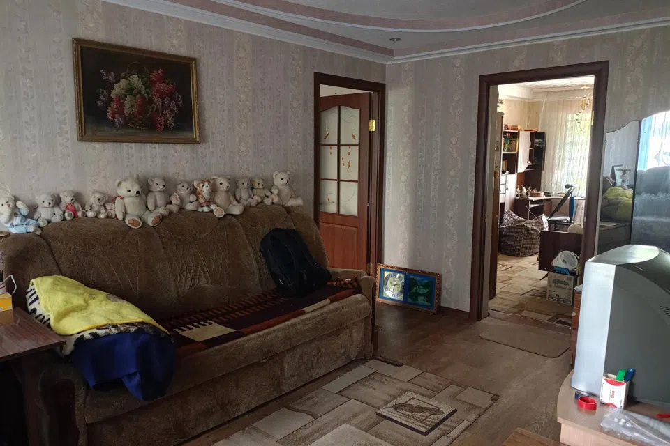 Продаётся 4-комнатная квартира, 67 м²
