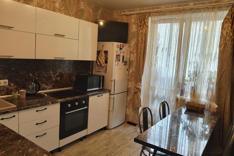 Продаётся 3-комнатная квартира, 61.5 м²
