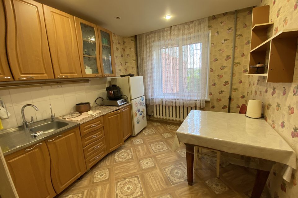Продаётся 3-комнатная квартира, 65.4 м²