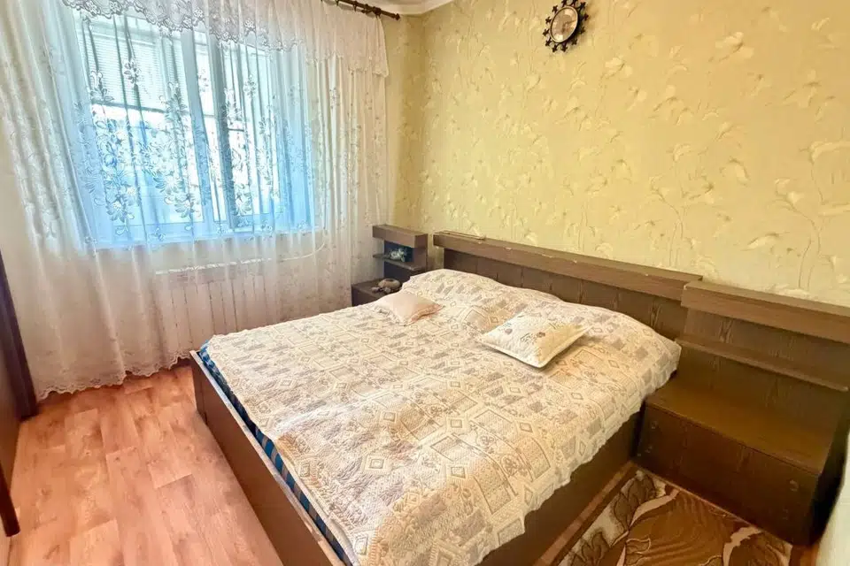 Продаётся 3-комнатная квартира, 72.4 м²