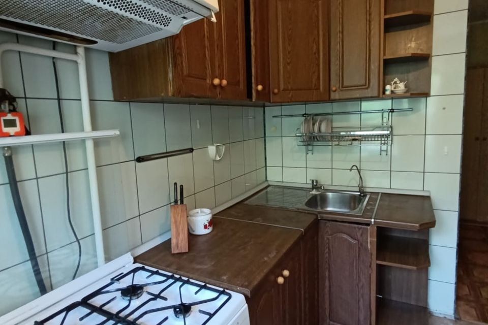 Продаётся 3-комнатная квартира, 52.6 м²