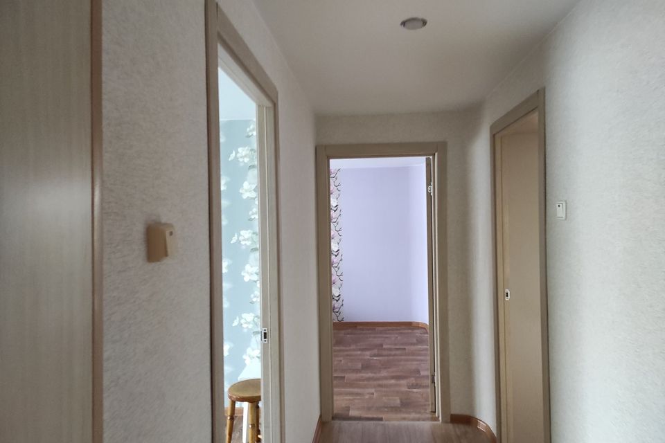 Продаётся 4-комнатная квартира, 108.3 м²