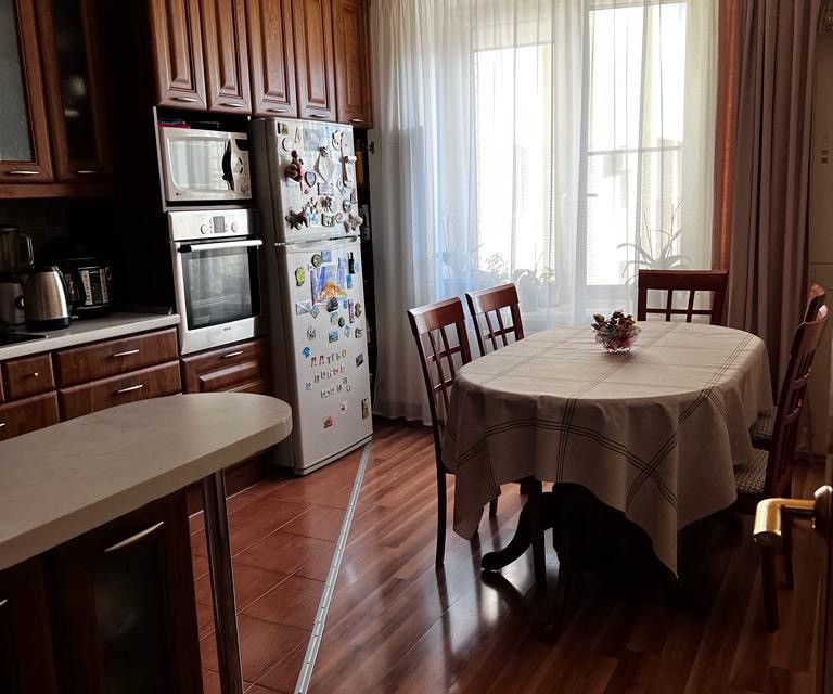 Продаётся 4-комнатная квартира, 99 м²