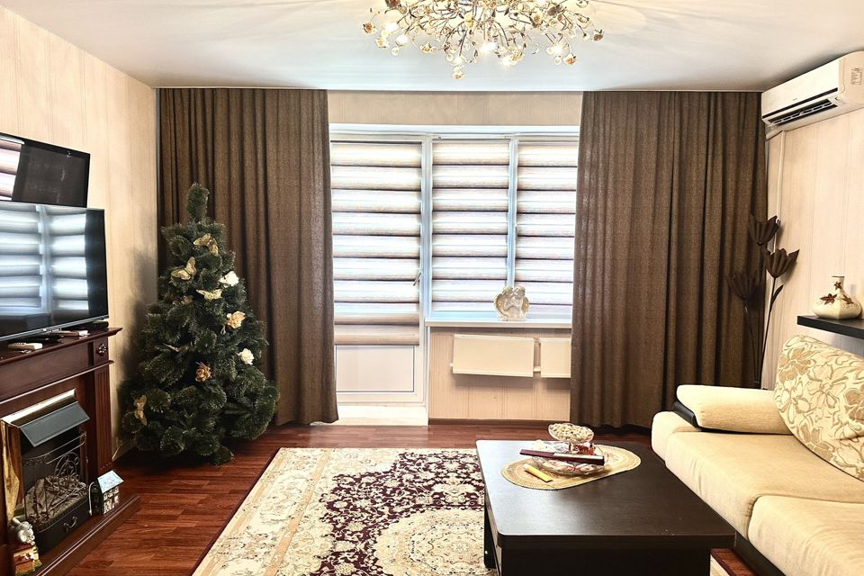 Продаётся 3-комнатная квартира, 70.3 м²