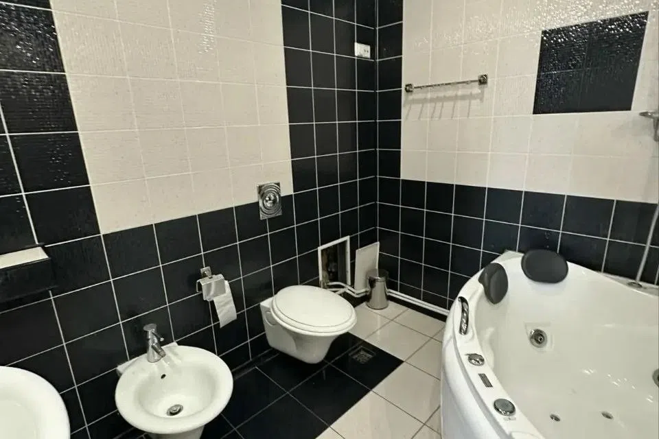 Продаётся 5-комнатная квартира, 125.3 м²