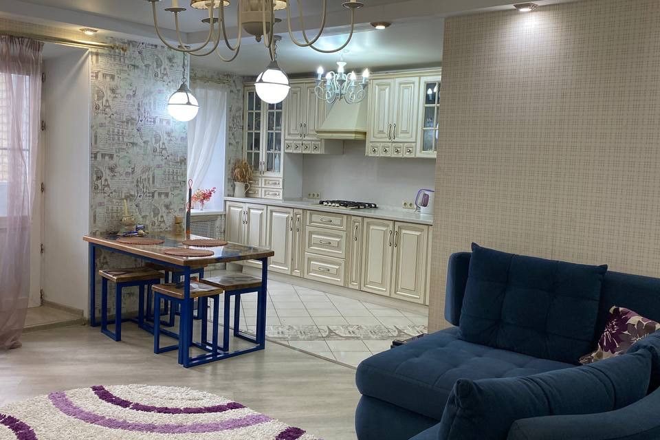 Продаётся 4-комнатная квартира, 99 м²