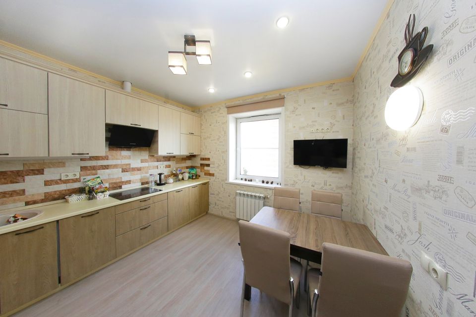 Продаётся 3-комнатная квартира, 75.7 м²