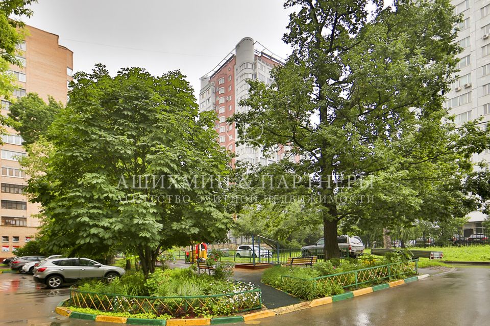 Продаётся 3-комнатная квартира, 142.9 м²