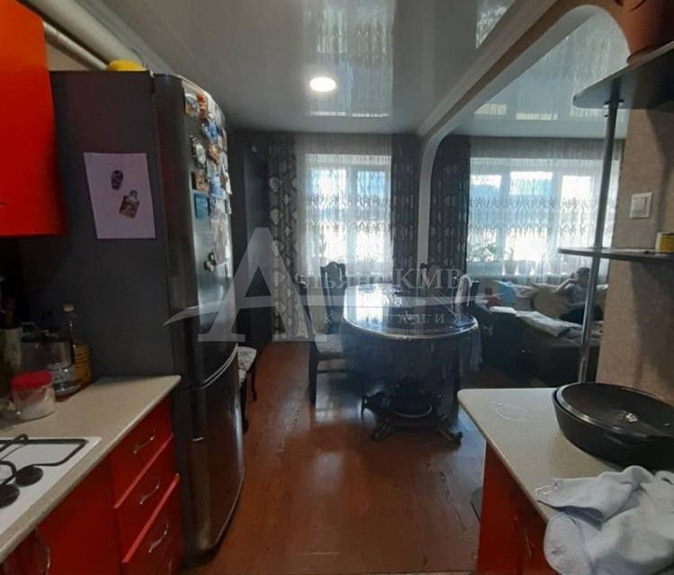 Продаётся 4-комнатная квартира, 80.4 м²