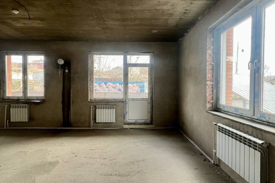 Продаётся 1-комнатная квартира, 43.2 м²