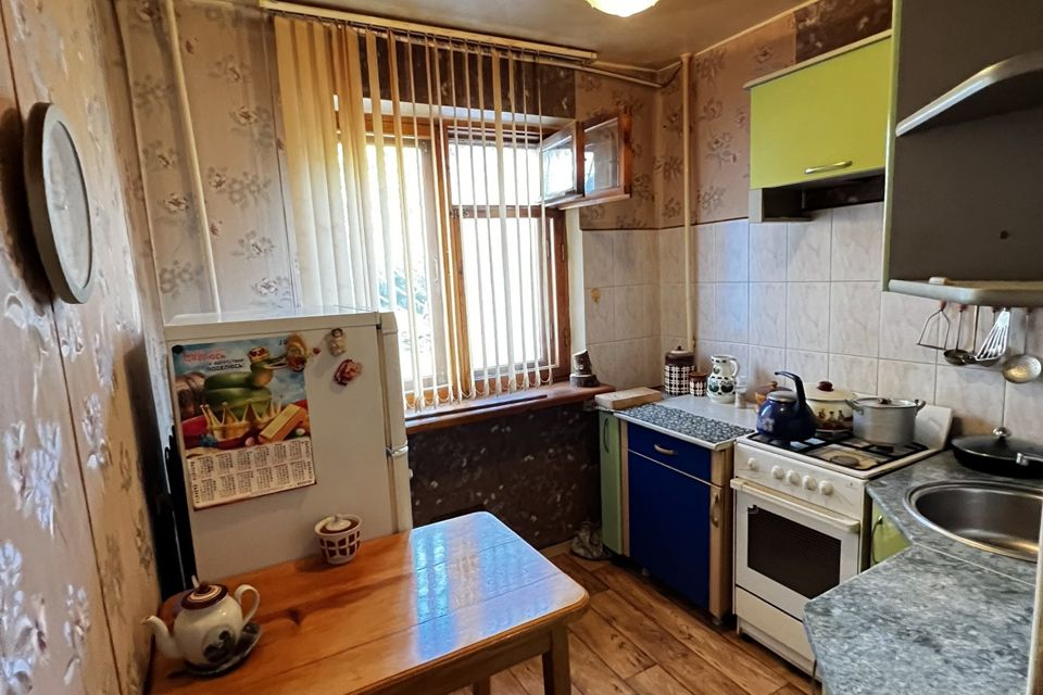 Продаётся 3-комнатная квартира, 58.5 м²