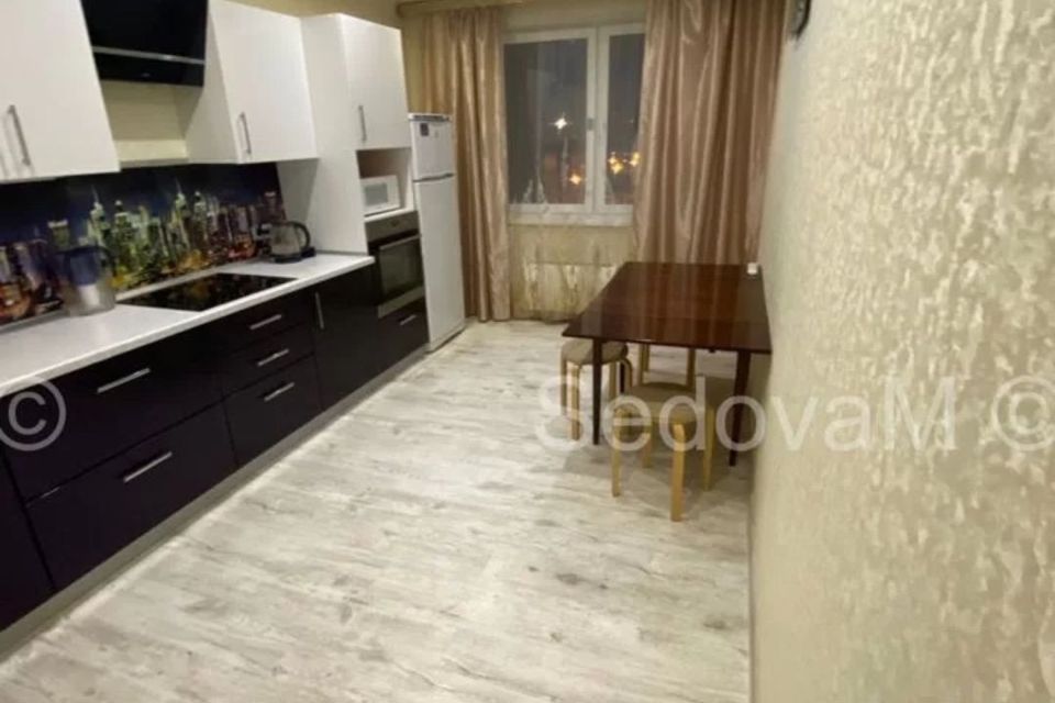 Сдаётся 3-комнатная квартира, 77 м²