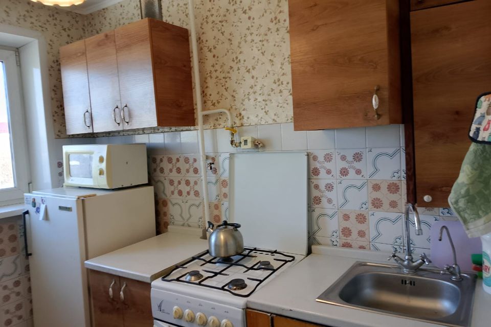 Продаётся 3-комнатная квартира, 57 м²