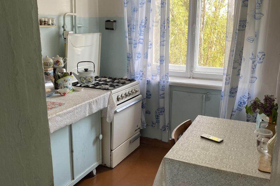Продаётся 3-комнатная квартира, 52.2 м²