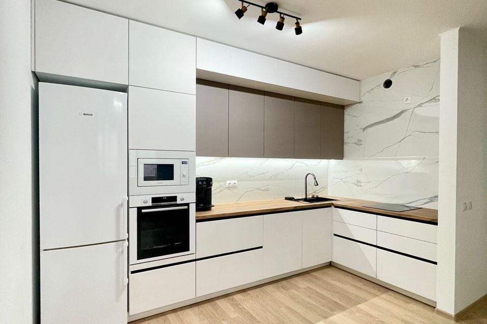 Продаётся 3-комнатная квартира, 90 м²