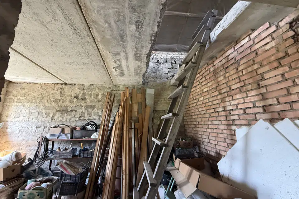 Продаётся 2-этажный дом, 200 м²