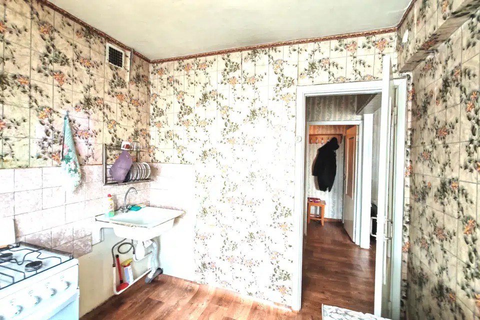 Продаётся 3-комнатная квартира, 58.6 м²