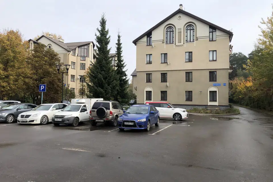 Продаётся 3-комнатная квартира, 120 м²