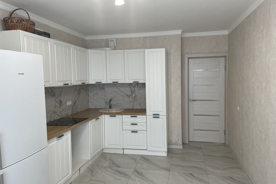 Продаётся 2-комнатная квартира, 70.3 м²