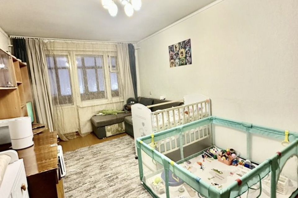 Продаётся 3-комнатная квартира, 61.3 м²